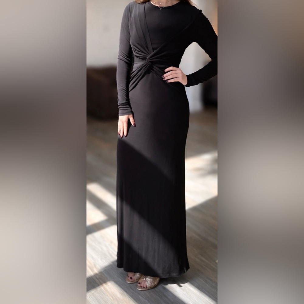 Jersey knit twist - front maxi dress